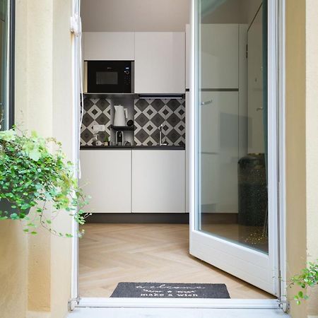 Sphera Bologna, Design Suite Under The Two Towers Екстер'єр фото