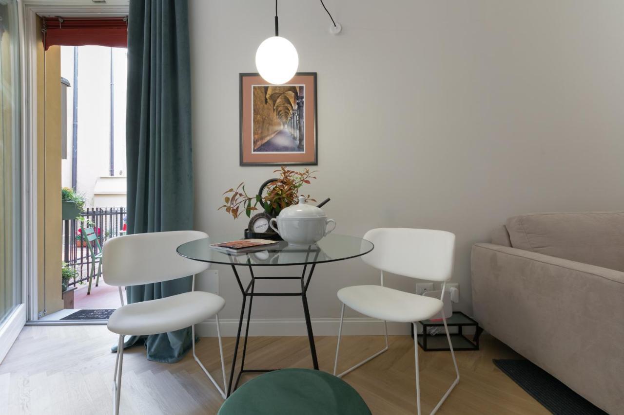Sphera Bologna, Design Suite Under The Two Towers Екстер'єр фото