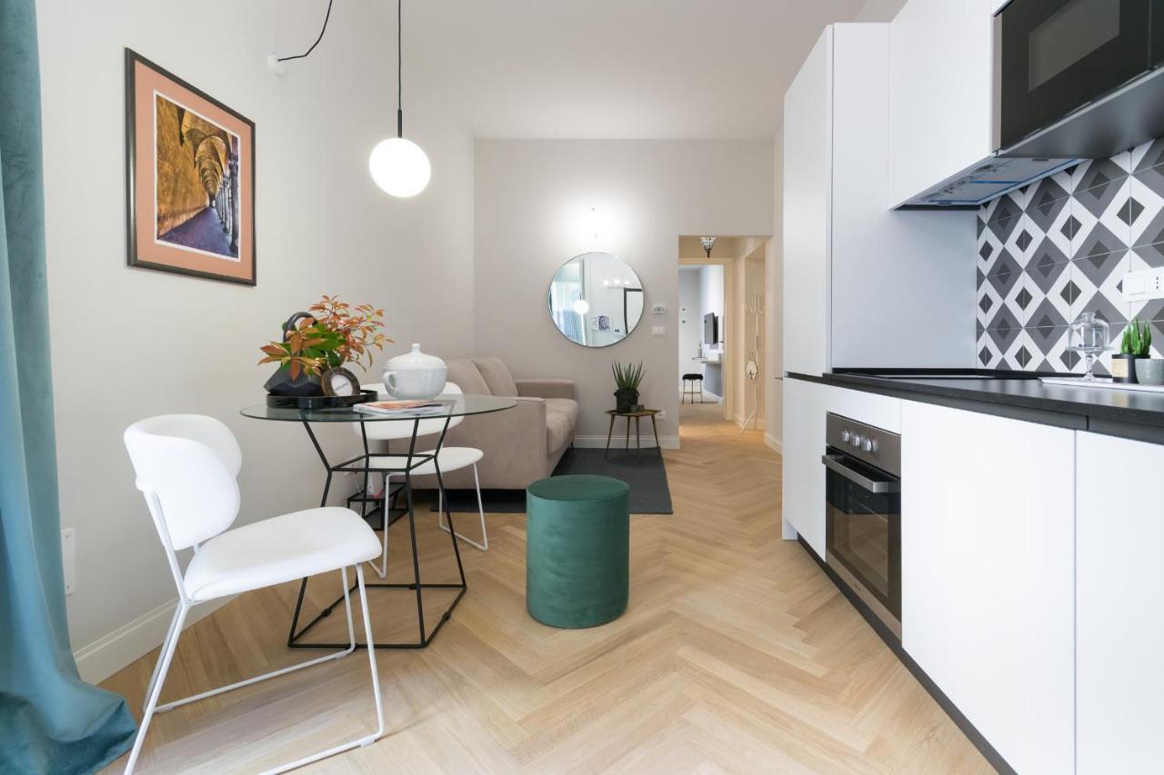 Sphera Bologna, Design Suite Under The Two Towers Екстер'єр фото