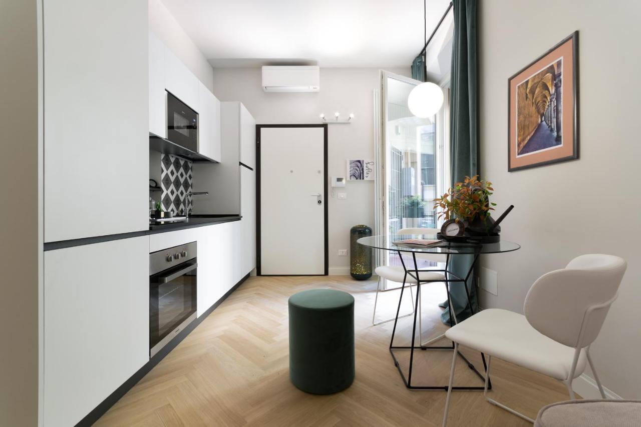 Sphera Bologna, Design Suite Under The Two Towers Екстер'єр фото